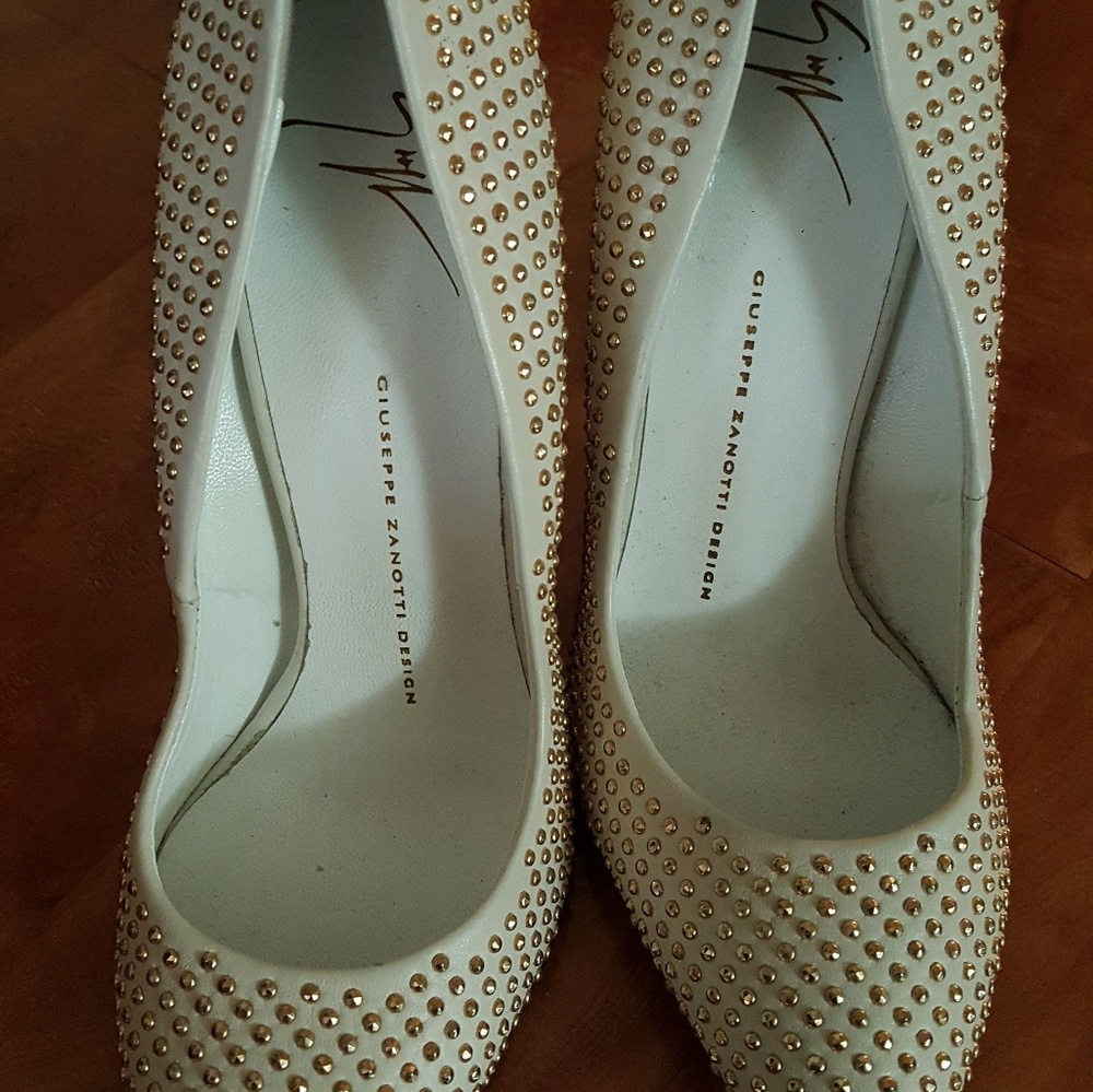 Giuseppe Zanotti Pumps - Picture 2 of 3